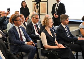 Pristatyta profesoriaus Sauliaus Sužiedėlio knyga - 11
