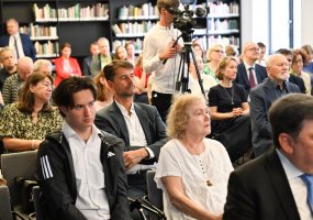 Pristatyta profesoriaus Sauliaus Sužiedėlio knyga - 21
