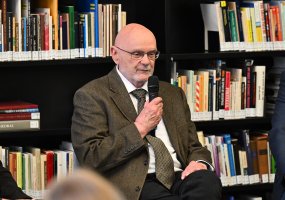 Pristatyta profesoriaus Sauliaus Sužiedėlio knyga - 18